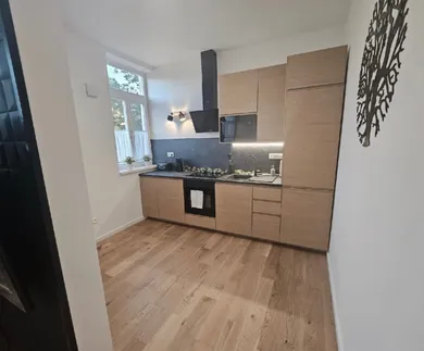 Na prenájom 4-izbový byt, 100 m², Bratislava-Ružinov, Jégého