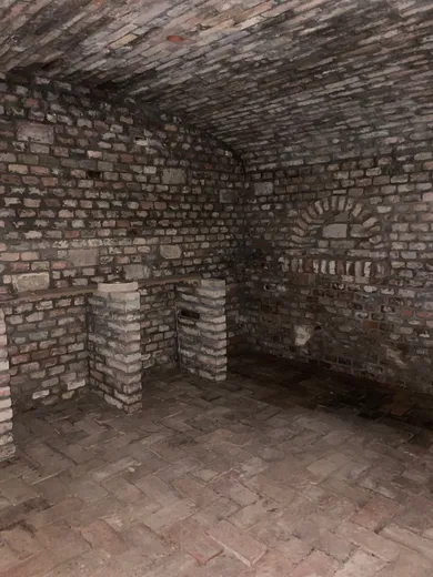 Na predaj 7-izbový dom, 280 m², Hviezdoslavov, Čerešňarka