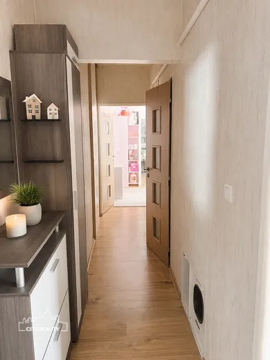 Na prenájom 3-izbový byt, 60 m², Handlová