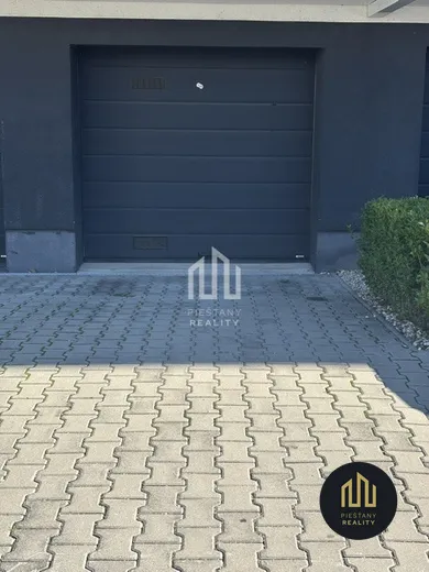 Na prenájom objekt, 17 m², Piešťany, Záhradná