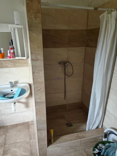 Na predaj 5-izbový dom, 136 m², Hontianske Nemce