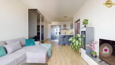 Na prenájom 2-izbový byt, 52 m², Bratislava-Petržalka, Bosákova