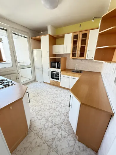 Mieszkania na sprzedaż, 3-pokojowe, Bratislava-Petržalka · €249 990