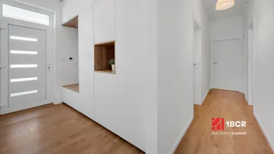 Na prenájom 3-izbový byt, 75 m², Slovenský Grob, Okružná