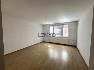 Na predaj 3-izbový byt, 64 m², Šaľa, Nitrianska