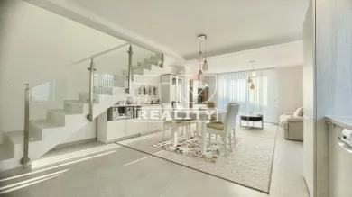 Eladó házak, Senec · €405 990