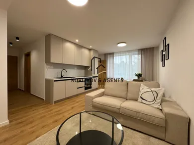 Na prenájom 2-izbový byt, 55 m², Humenné, Námestie Slobody