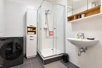 Na prenájom 2-izbový byt, 40 m², Bratislava-Devínska Nová Ves