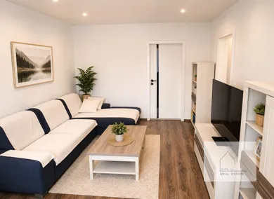 Mieszkania na sprzedaż, 4-pokojowe, Košice-Nad jazerom · €252 000