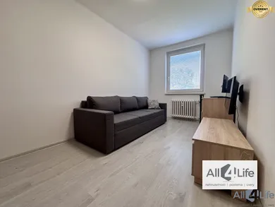 Na predaj 3-izbový byt, 64 m², Piešťany, Andreja Hlinku