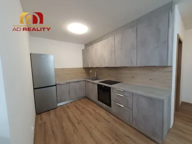 Na prenájom 2-izbový byt, 49 m², Michalovce, Zvončeková