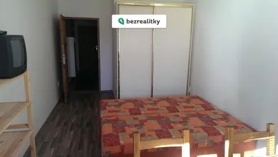 Na prenájom 1-izbový byt, 27 m², Bratislava-Rača