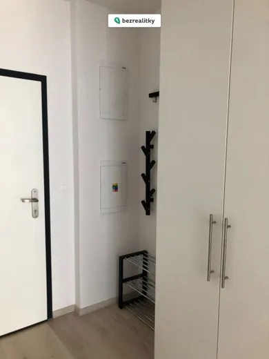 Na predaj 2-izbový byt, 51 m², Bratislava-Petržalka