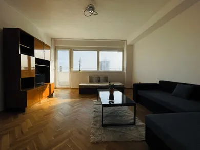 Na prenájom 2-izbový byt, 45 m², Bratislava-Ružinov, MIletičova