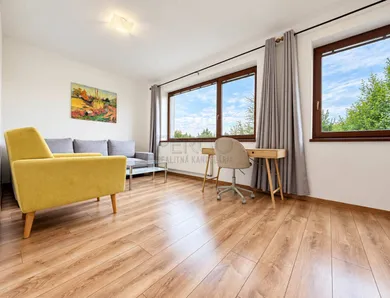 Na prenájom 2-izbový byt, 73 m², Bratislava-Nové Mesto