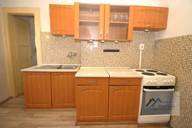 Na predaj 3-izbový byt, 74 m², Partizánske, Námestie SNP