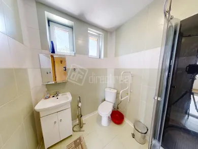 Na predaj objekt, 200 m², Divín, Hurbanova