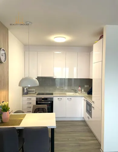 Na prenájom 2-izbový byt, 46 m², Ľubotice, Šípková