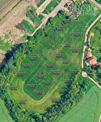 Na predaj pozemok, 626 m², Holíč, Trnovec