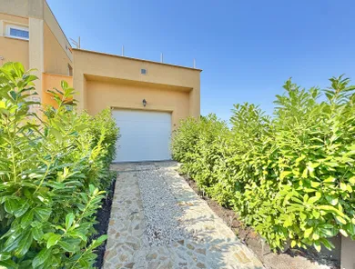 Na predaj 5-izbový dom, 52 m², Dunajská Streda, Jantárova cesta
