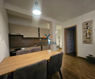 Na prenájom 2-izbový byt, 58 m², Nitra, čermánske námestie