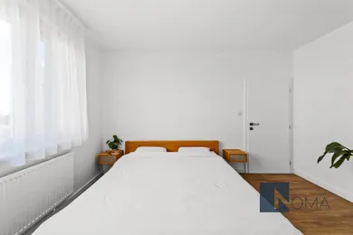 Na predaj 3-izbový byt, 70 m², Bratislava-Petržalka, Rovniankova