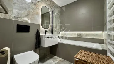 Na predaj 4-izbový byt, 94 m², Martin