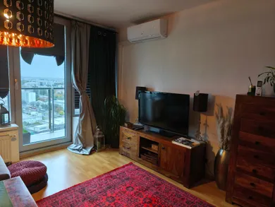 Na predaj 3-izbový byt, 78 m², Bratislava-Nové Mesto, Bajkalská