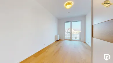 Na prenájom 3-izbový byt, 83 m², Bratislava-Dúbravka, Polianky