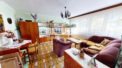 Na predaj 3-izbový byt, 81 m², Smolník, -