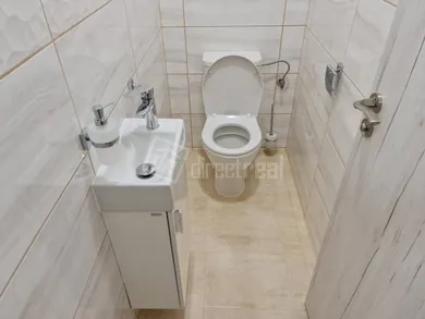 Na prenájom 2-izbový byt, 61 m², Galanta, Hlavná