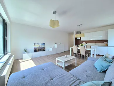 Mieszkania na wynajem, 3-pokojowe, Bratislava-Nové Mesto · €1200