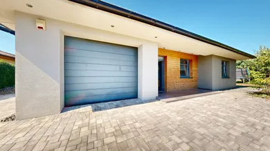 Na predaj 6-izbový dom, 127 m², Špačince