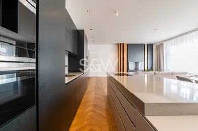 Na predaj 3-izbový byt, Bratislava-Staré Mesto, Paulínyho