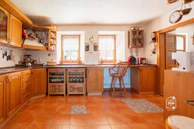 Na predaj dom, 321 m², Krajné