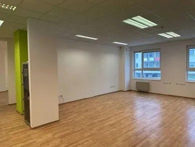 Na prenájom komerčné, 206 m², Bratislava-Petržalka, Údernícka