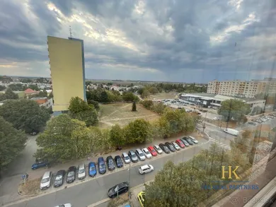 Na prenájom 1-izbový byt, 40 m², Bratislava-Devínska Nová Ves