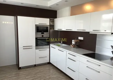 Apartments for sale, 3-room in Trnava · €249,900