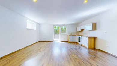 Na prenájom 4-izbový byt, 92 m², Prašice, Slnečná