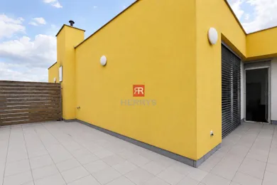 Na prenájom 3-izbový byt, 72 m², Bratislava-Devínska Nová Ves