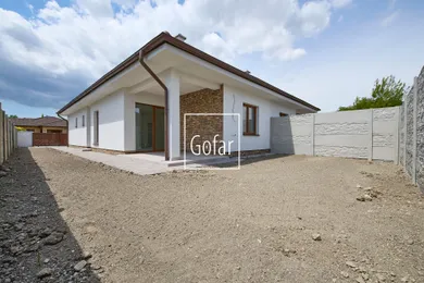 Domy na sprzedaż, 4-pokojowe, Veľký Meder · €164 000