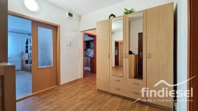 Mieszkania na wynajem, 3-pokojowe, Prievidza · €560