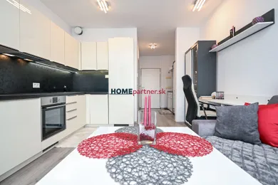 Eladó lakások, 1-szobás, Bratislava-Ružinov · €169 500