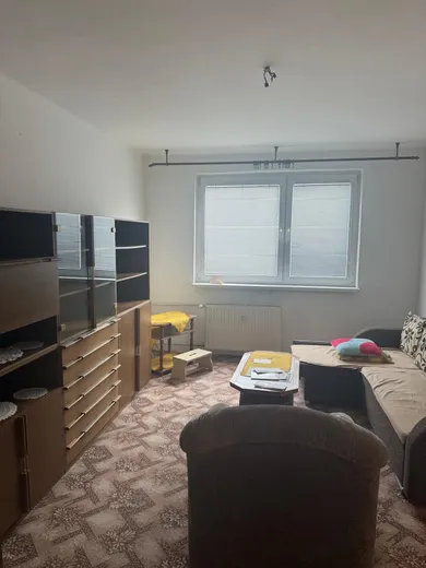 Mieszkania na wynajem, 2-pokojowe, Šurany · €500