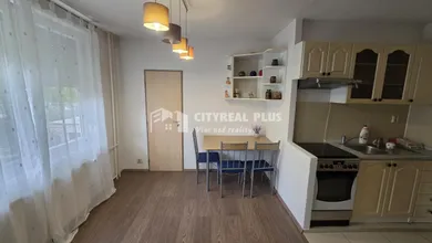 Na predaj 2-izbový byt, 62 m², Nové Zámky, Šafáriková