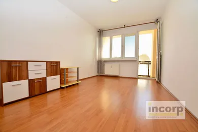Na prenájom 3-izbový byt, 75 m², Bratislava-Nové Mesto, Sibírska