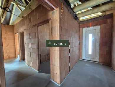 Na predaj dom, 116 m², Vráble, Vrábeľská