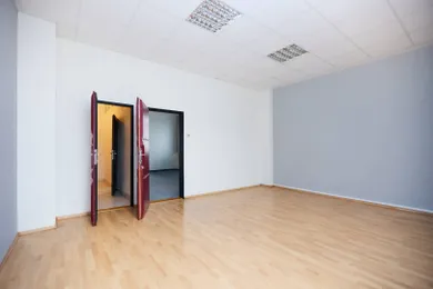 Na prenájom komerčné v Košice-Staré Mesto · €300 · Čiastočná rekonštrukcia