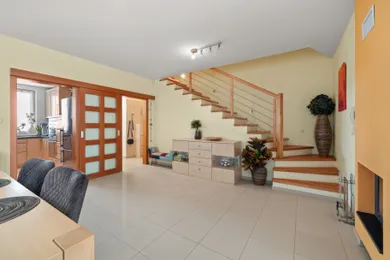 Na predaj 4-izbový dom, 119 m², Chorvátsky Grob