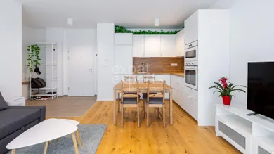 Na prenájom 2-izbový byt, 71 m², Bratislava-Dúbravka, Martina Granca